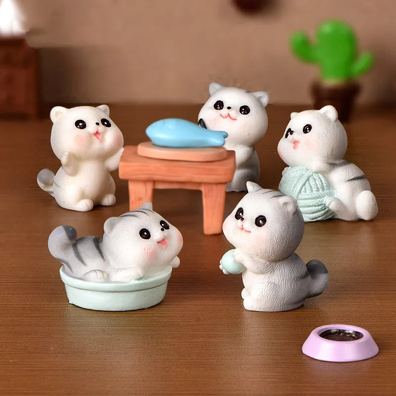 

New Naughty Kitten Micro -landscape Gardening DIY Crystal Ball Accessories Line Group Holding Ball Naughty Kitten Resin Ornament