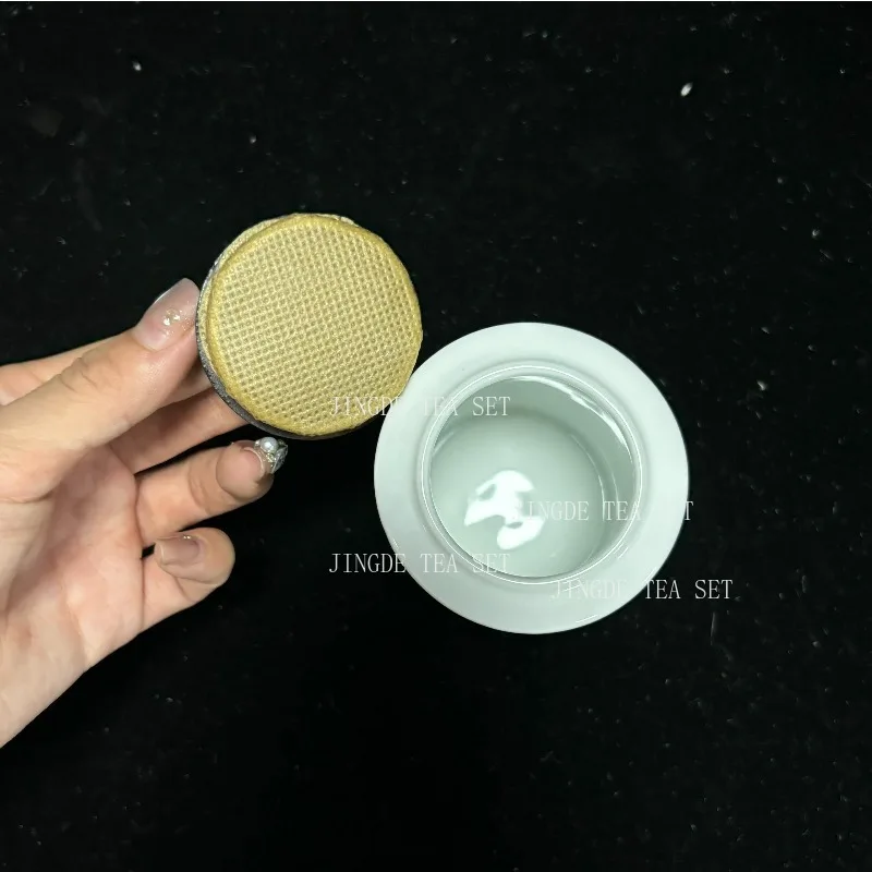 220ml Hand-painted Ceramic Tea Jar Ebony Lid Storage Jar Portable Moisture-proof Coffee Container White Porcelain Tea Sealed Jar