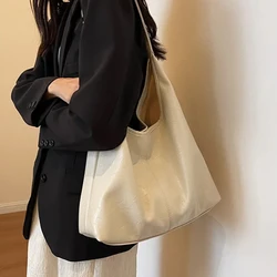 Vintage Suede Women's Shoulder Bag - Large Capacity Solid Color Retro Handbag (PU - White)