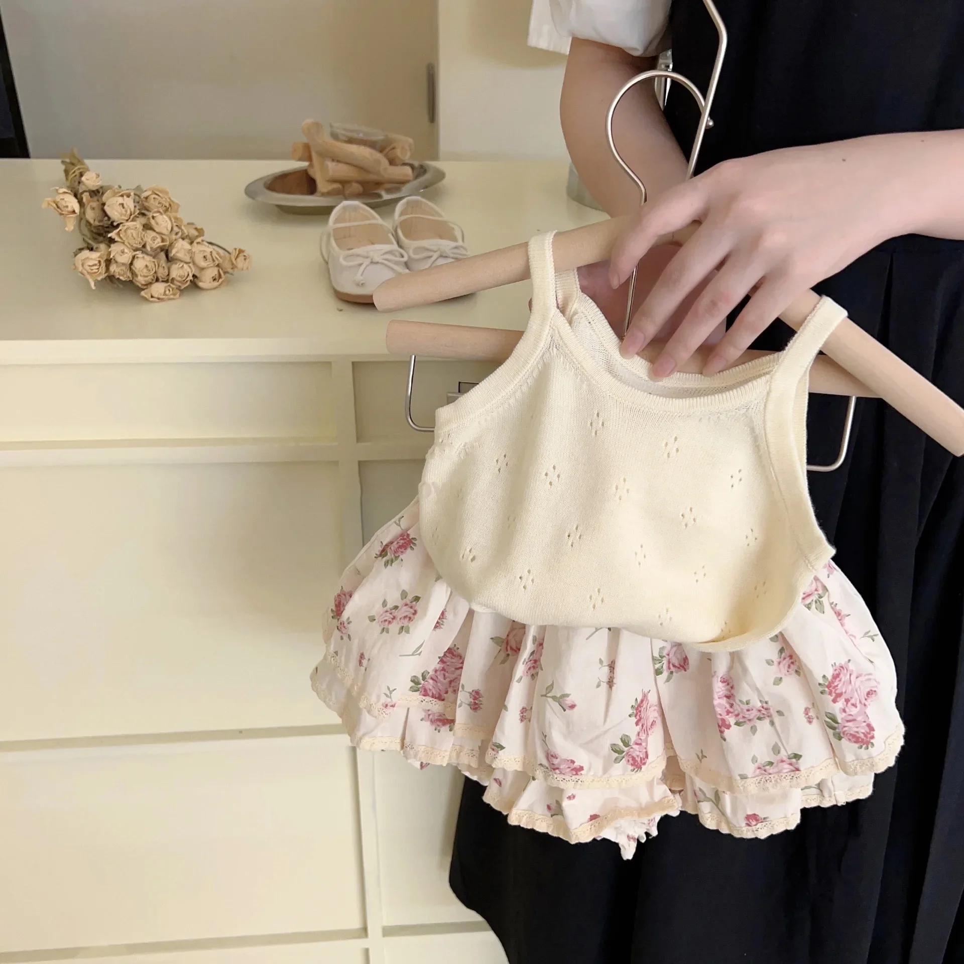 Korejské childrens 2023 nový móda léto nový dívčí bez rukávů káča sladké kvést sukně sada bavlna sladké děvče oblečení nastaví
