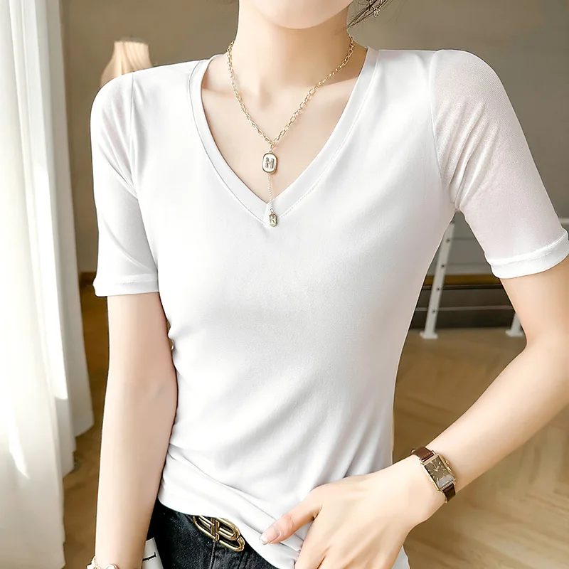 

2023 Women's Summer South Korean Silk French Sexy V-Neck Short Sleeve Slim Fit Comfortable Top Round Neck Versatile Slim T-shirt