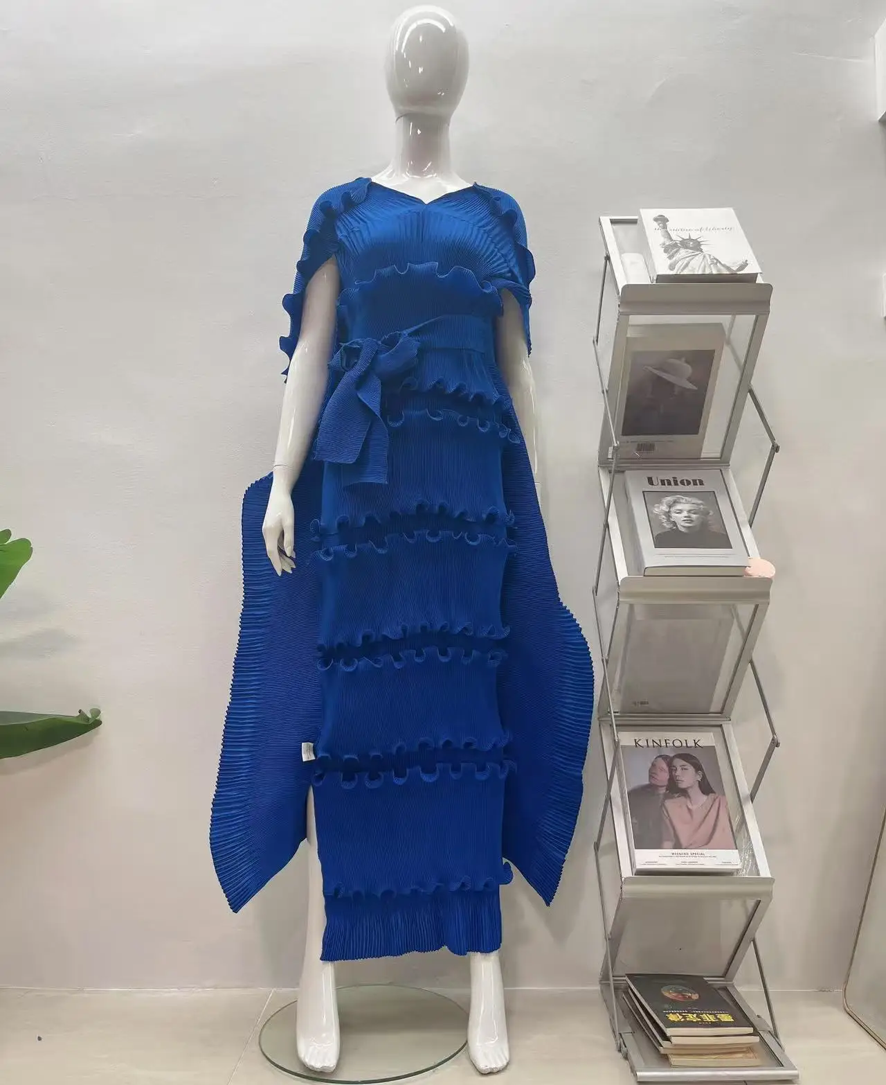 مياكي بلون الخامس الرقبة مطوي الفرنسية ثلاثي الأبع...