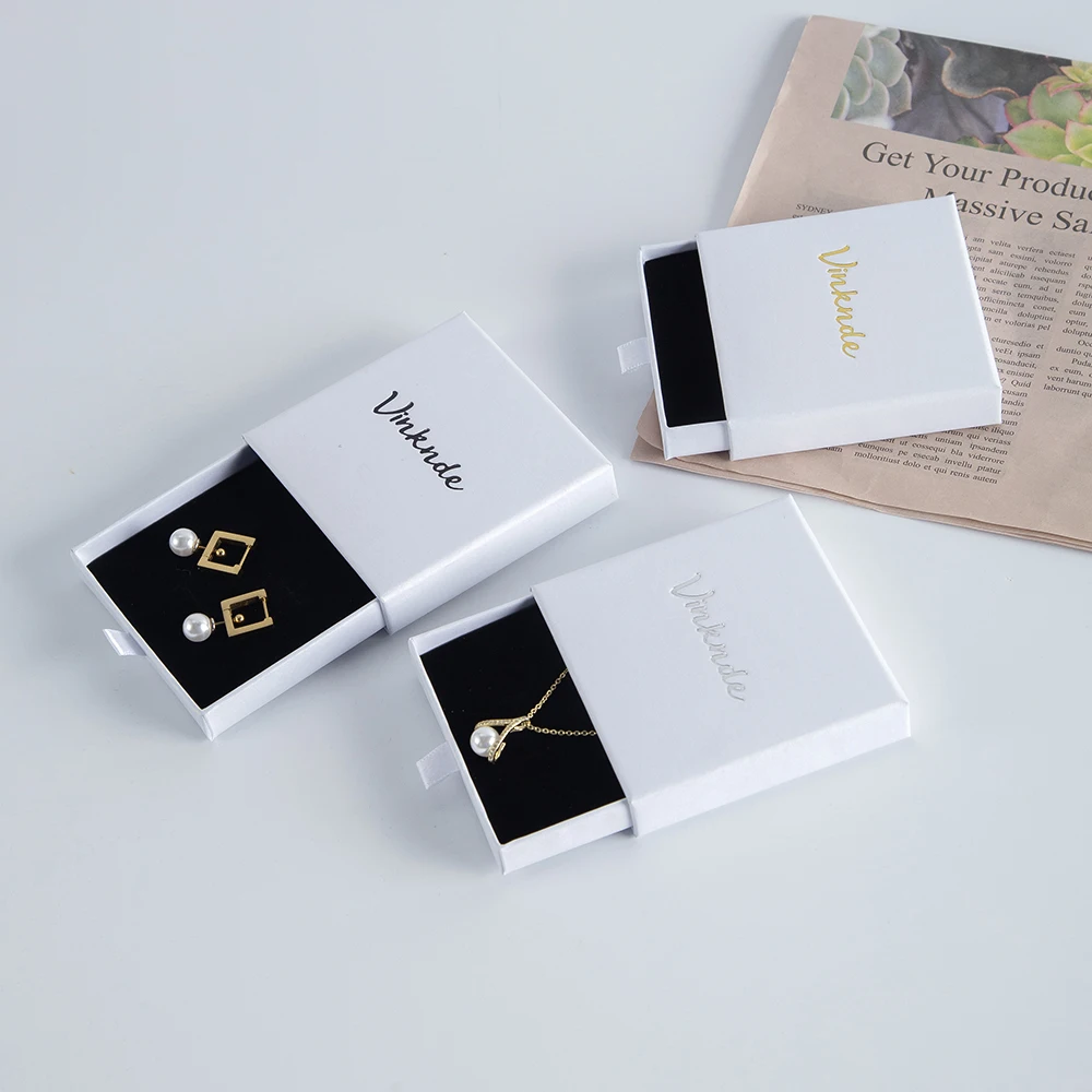 100 Custom Logo White 2.5cm Cardboard Jewelry Packageing Drawer Gift Box Case Black Sponge Ring Necklace Pendant Storage Boxes