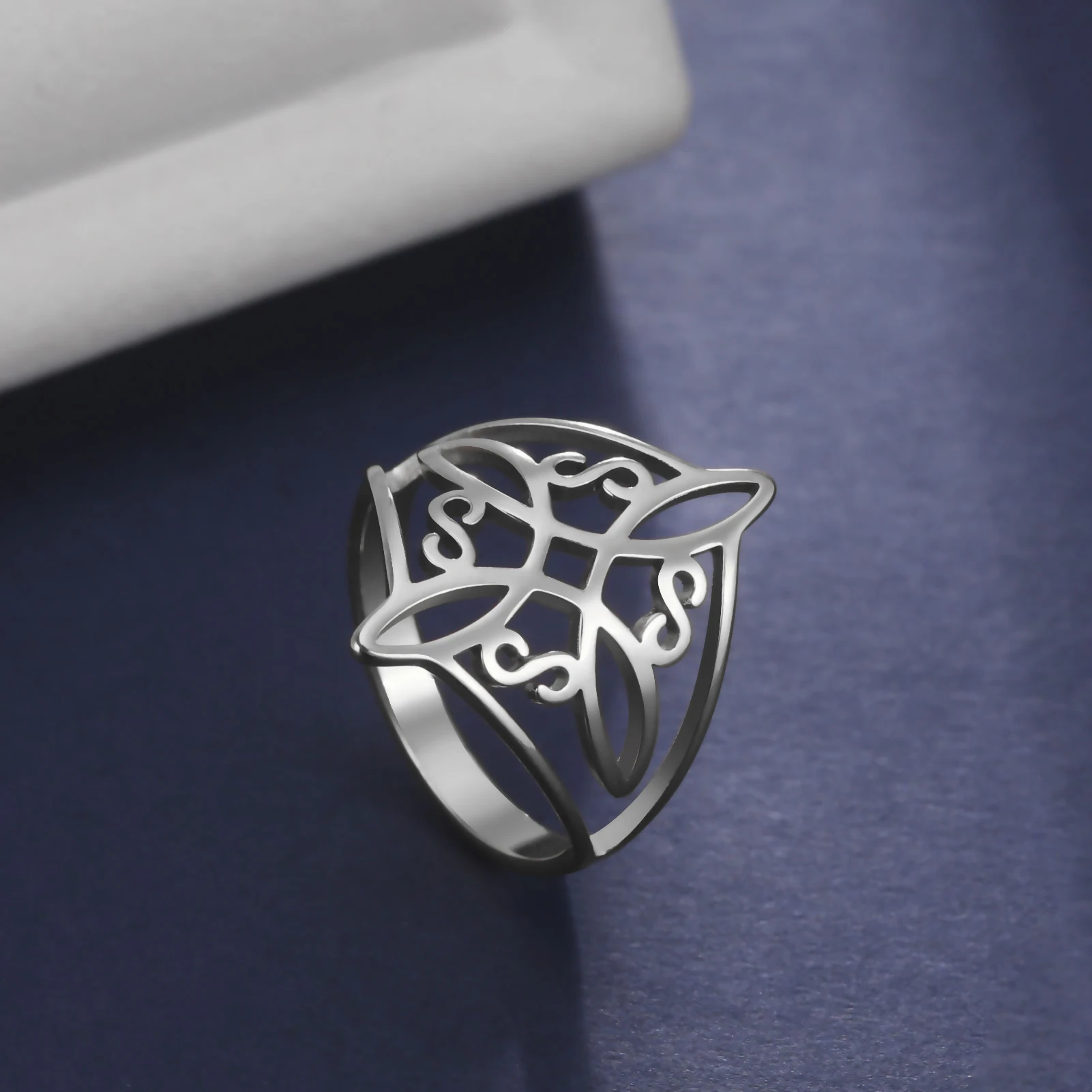 Skyrim Witch Knot Ring Stainless Steel Gold Color Witchcraft Amulet Protection Finger Rings Wiccan Cross Celtics Knot Jewelry