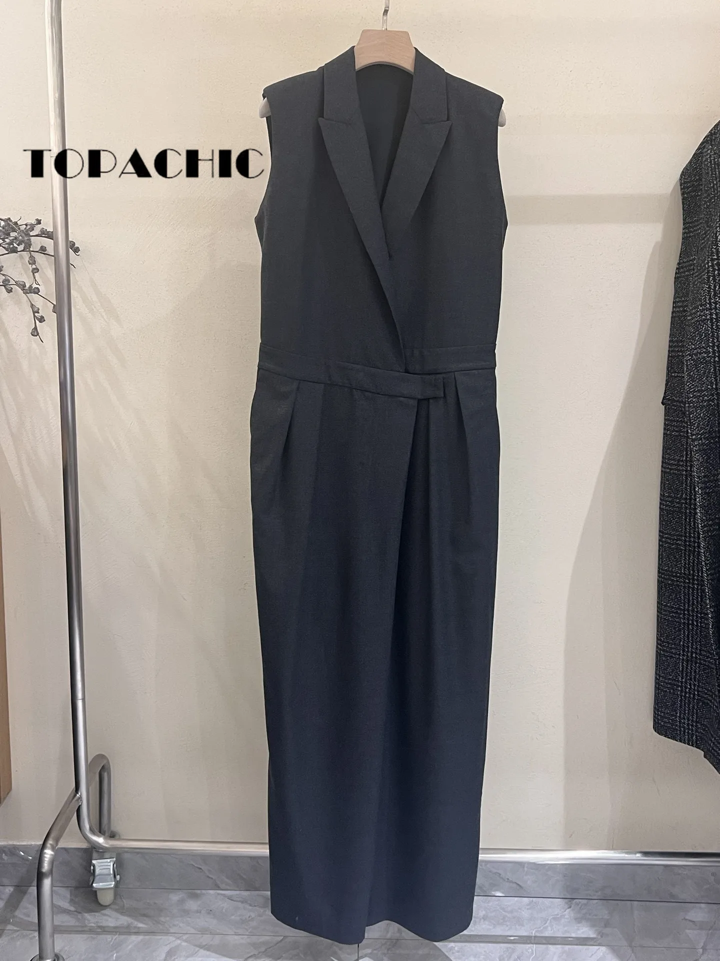 Рисунок 2 - Женский элегантный комбинезон TOPACHIC