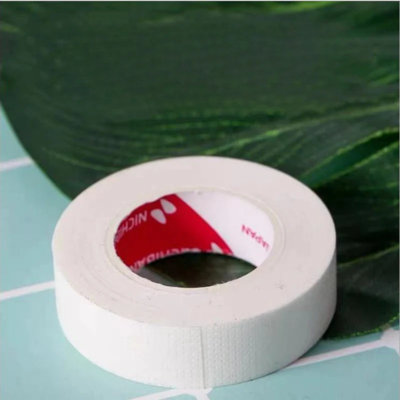 

Grafting Eyelashes Japanese-style Breathable Tape with Hole Eyelashes Easy-tear Tape Fixed Eyelash Tape