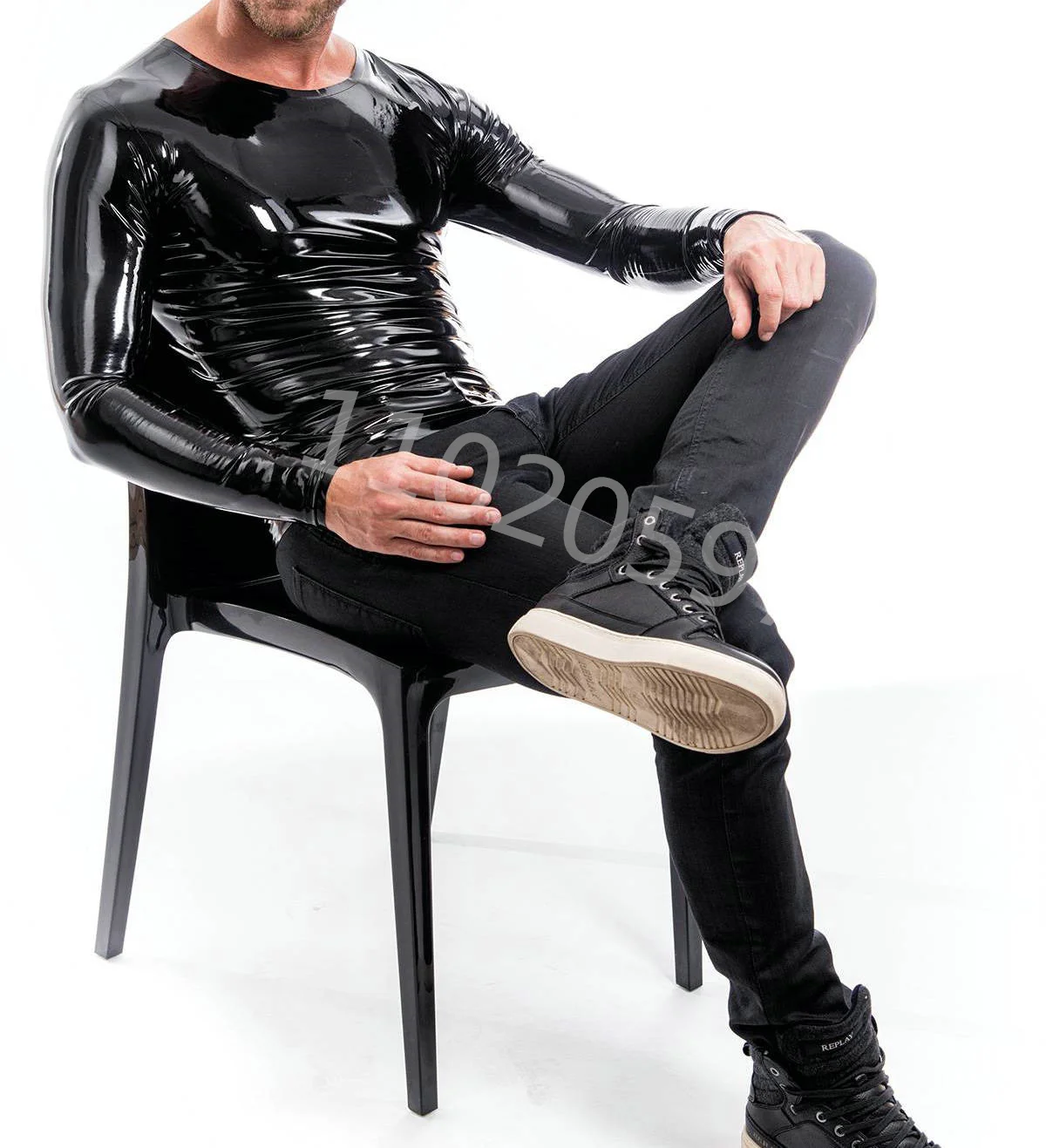 

Черная латексная Мужская футболка с длинным рукавом, мягкая одежда, мужские классические топы ручной работы, резиновая рубашка