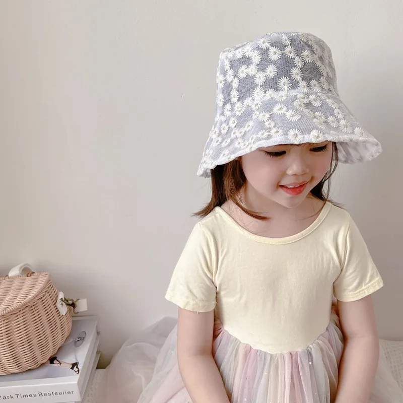 

1 Pc Cute Kid Girl Bucket Hat Fashion Daisy Embroidery Fishmen Hat for Toddler Girl Spring Summer Travel Photography Props Hat