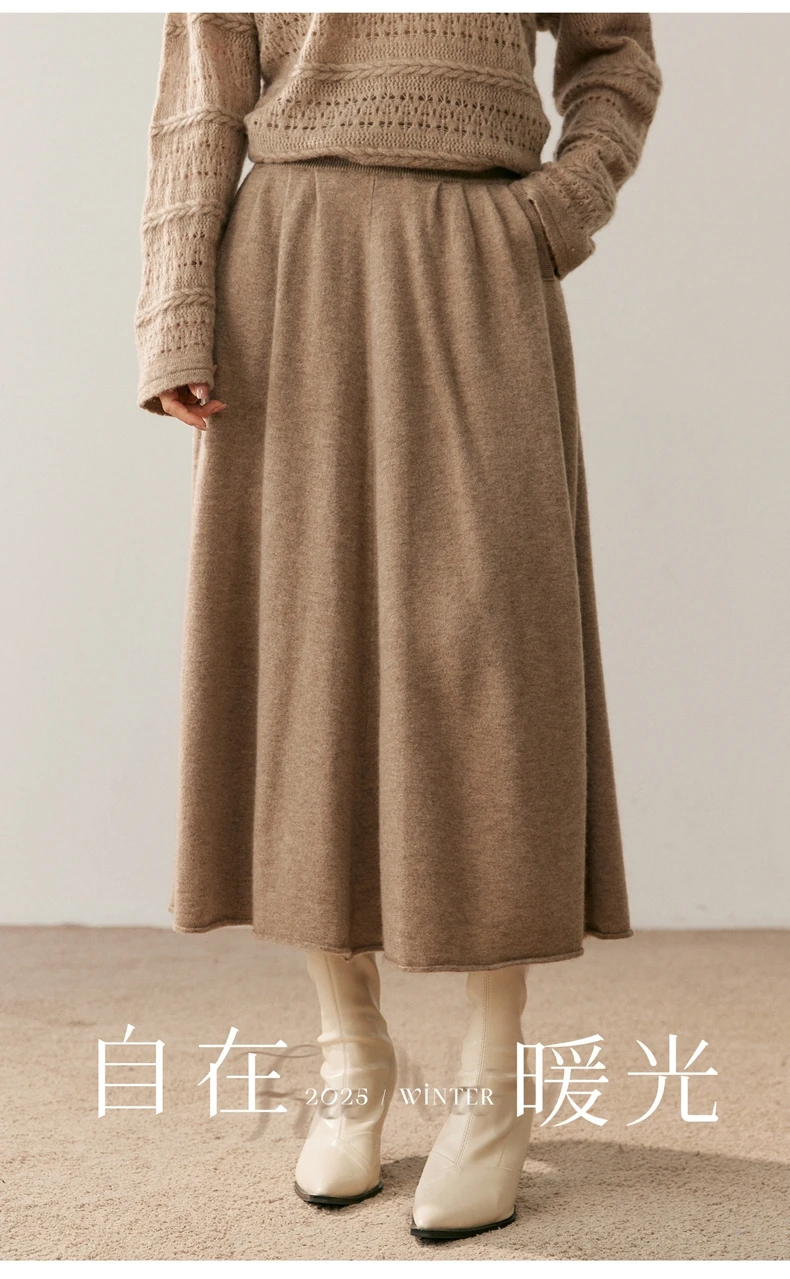Cashmere skirt side view