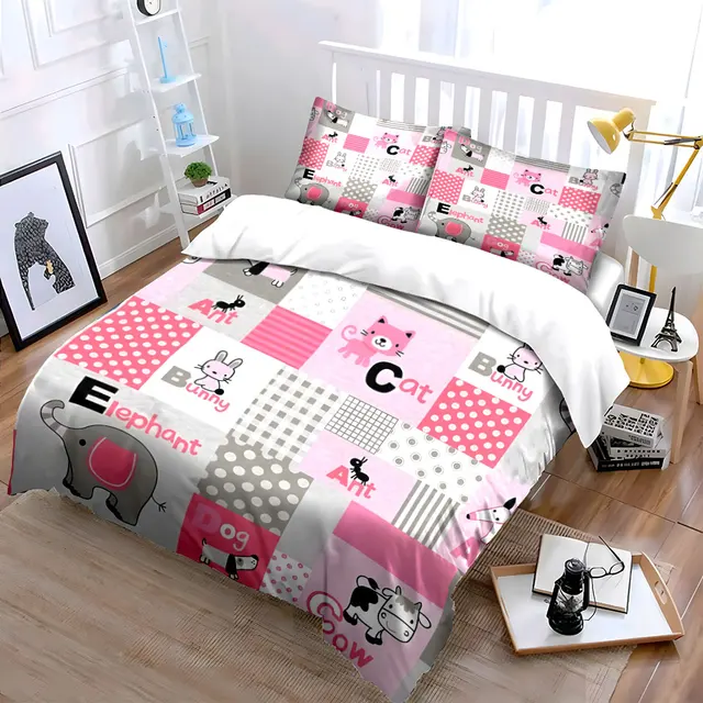 Parure de lit alphabet animaux mignons rose et gris, housse de couette imprimée dessin animé avec taies d'oreiller, linge de lit doux pour chambre de fillette 1