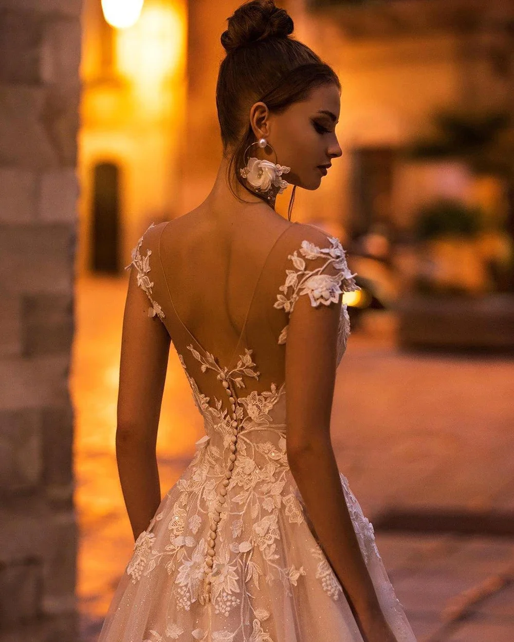 여성을위한 Boho 웨딩 드레스 어깨에서 깎아 지른 등받이 레이스 아플리케 신부 가운 우아한 Vestidos De Novia