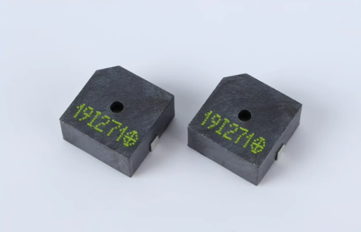 

9650 3 в 5 в 9,6*9,6*5 мм smd активный зуммер 100 шт.