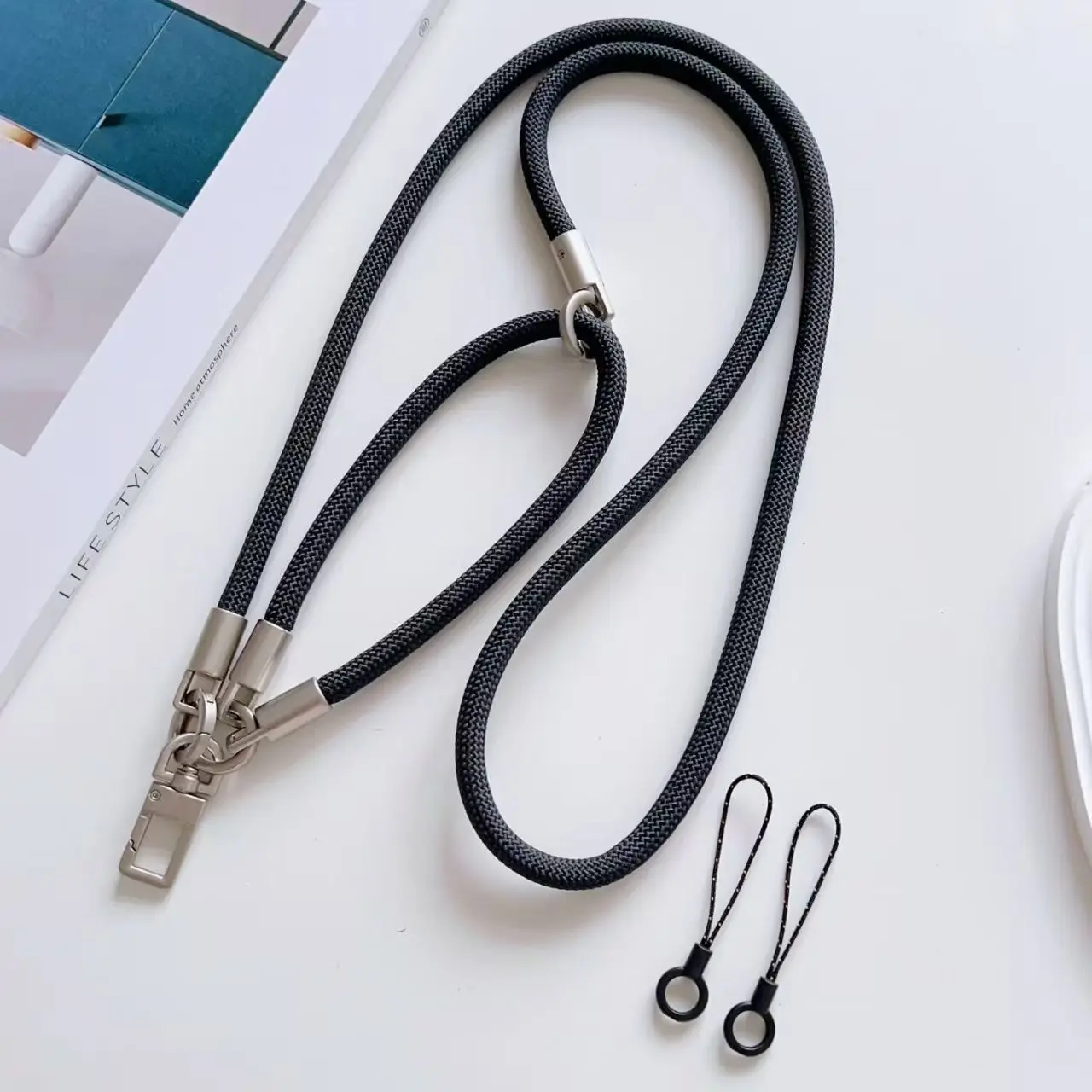 Luxury Braided Mobile Wrist Lanyard with Anti-Fall Handheld Pendant