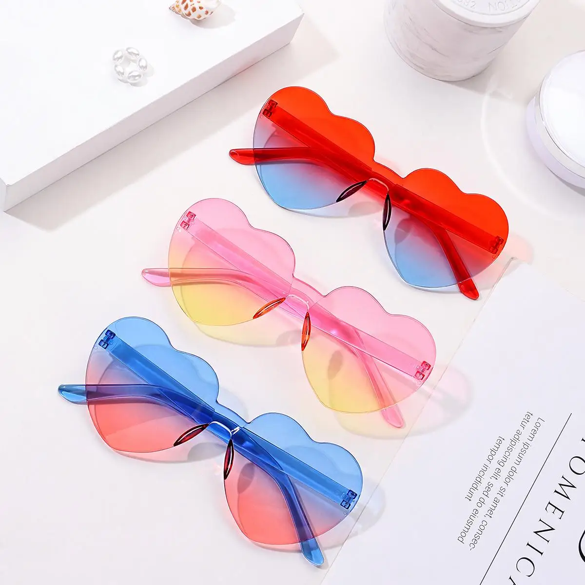 Sunglae con forma de corazón Colorido Amor Corazón Glae Gradient Lene Sunglae Sombra de color caramelo Fiesta divertida Sol_voghion.com