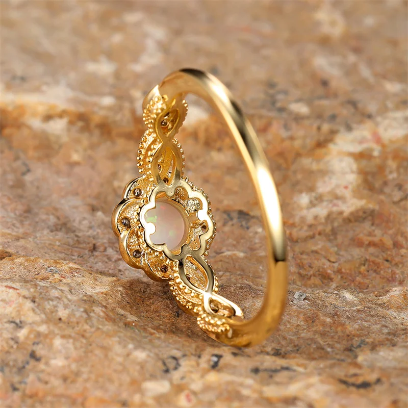 Luxury Female Charm White Opal Stone Yellow Gold Color Rings For Women Crystal Round Stone Stone Engagement Jewelry
