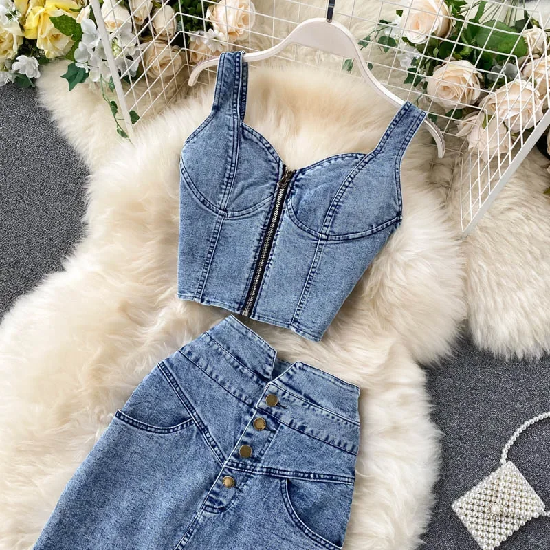 A New Hong Kong-style Sexy Denim Two-piece Set. Women's Summer Short Zipper Halter Vest High-waisted Denim Slit Half Body Skirt