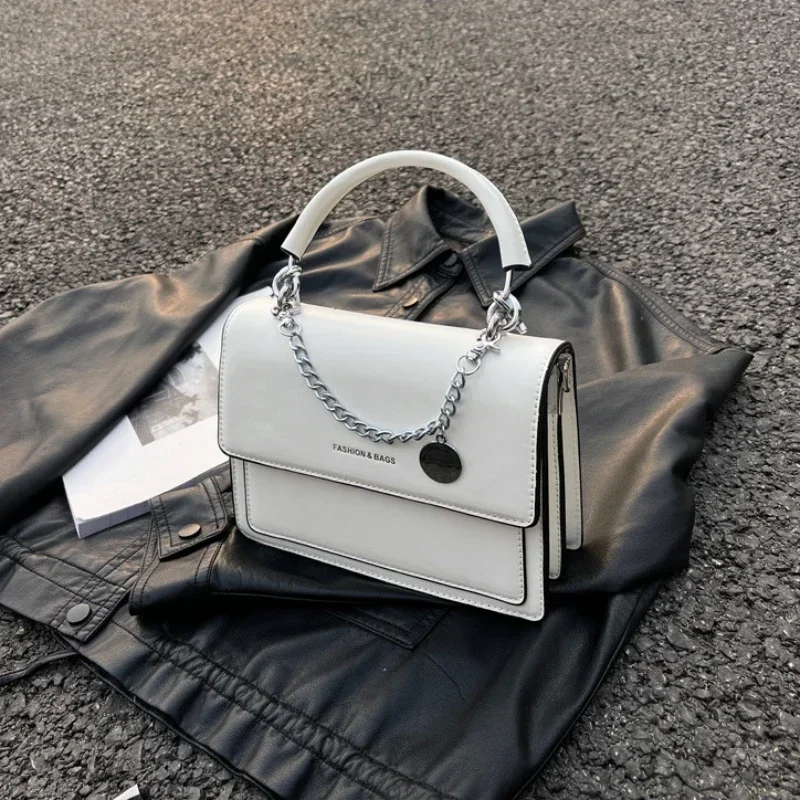Women Luxury Brand Large Capacity Women PU Shoulder Messenger Bag 2026 Fashion Chain Small Square Bag Daily Elegant