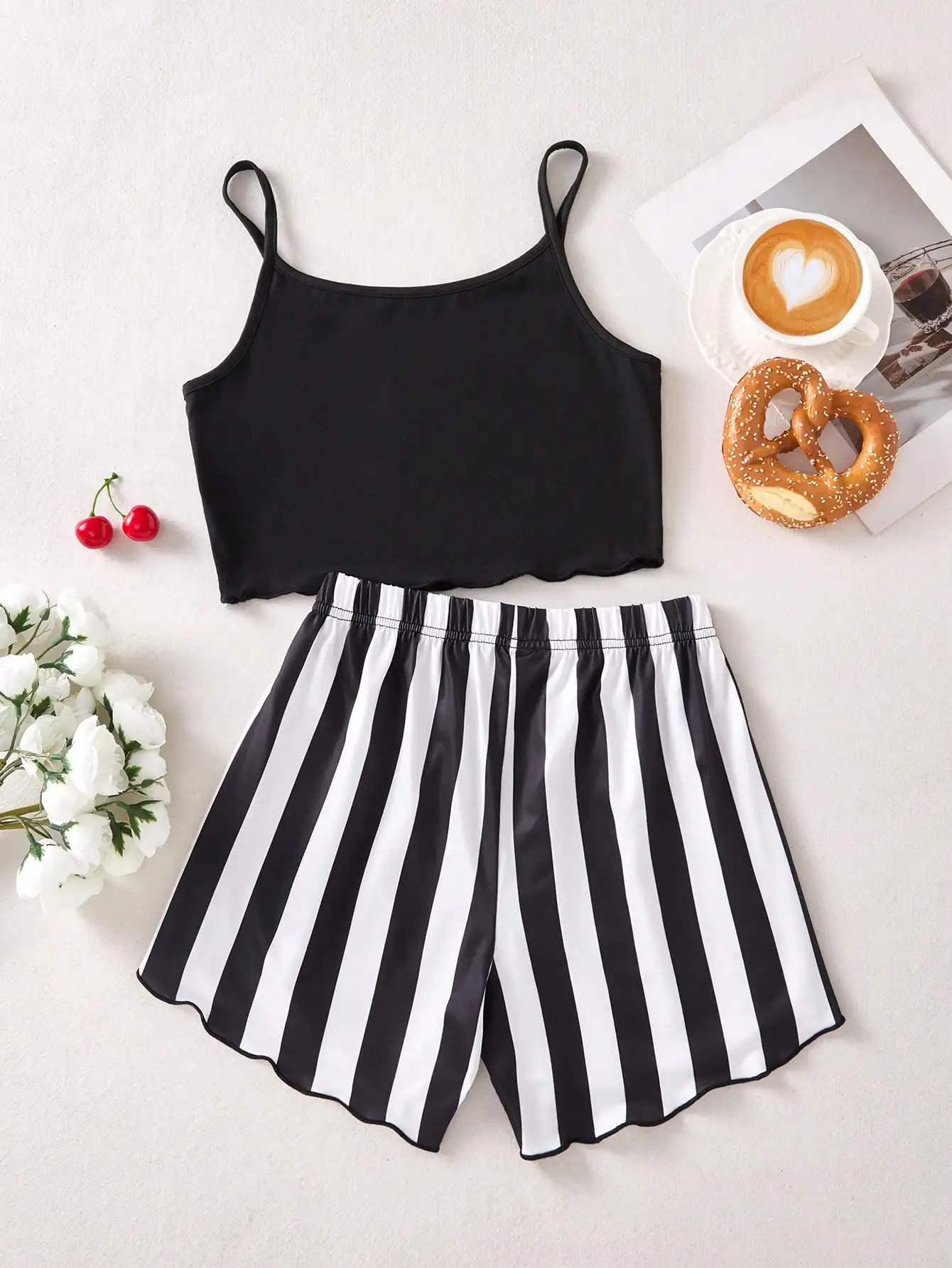 여아 패셔너블하고 우아한 홈웨어 세트 여름 스타일 여아 야외 캐주얼 레터 패턴 탱크탑 반바지