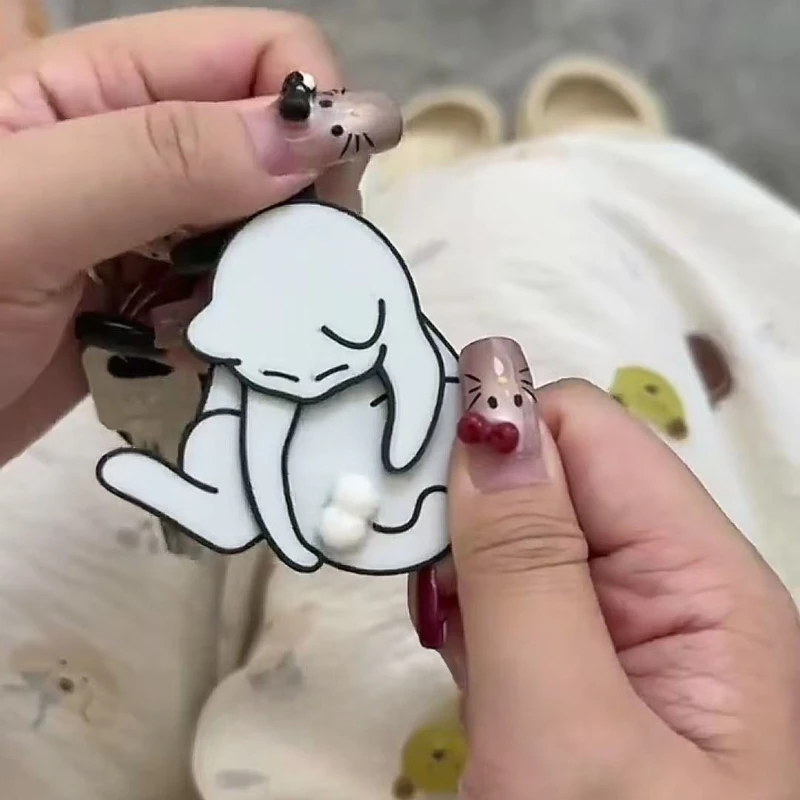 1PC Cute  creative  mischievous cat pendant rotatable acrylic keychain accessory student cartoon backpack pendant