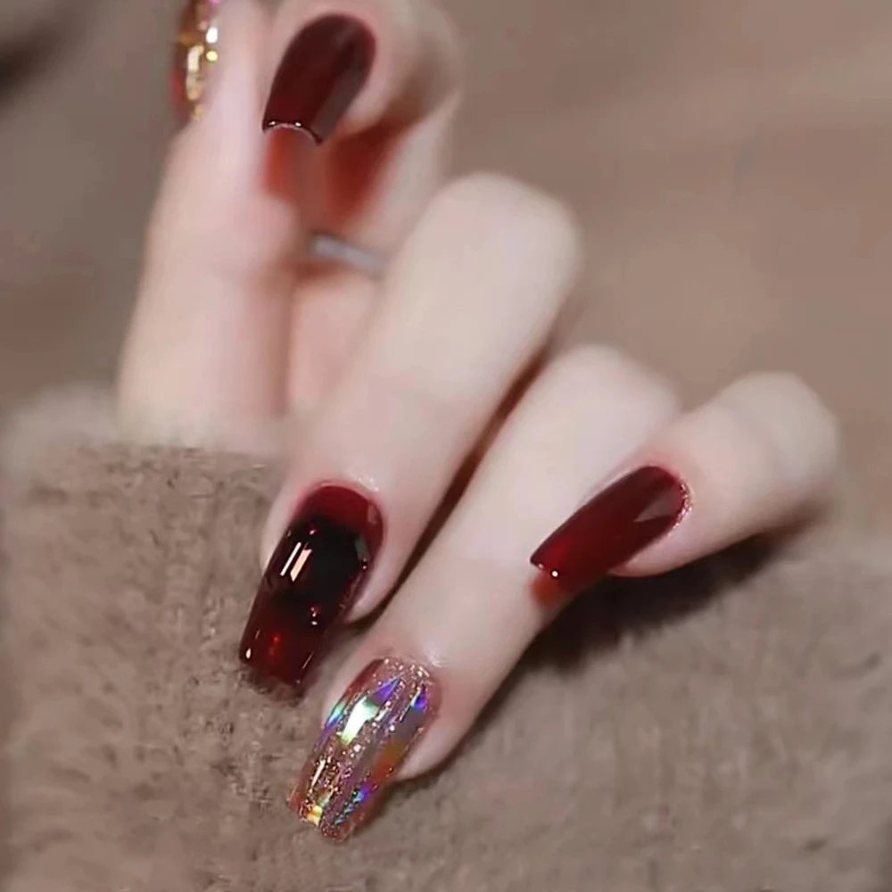 Uñas postizas de color rojo vino para mujer, puntas de uñas artificiales  usables, decoración de brillo dorado brillante, prensa de ataúd, acabado  completo, 24 piezas| | - AliExpress