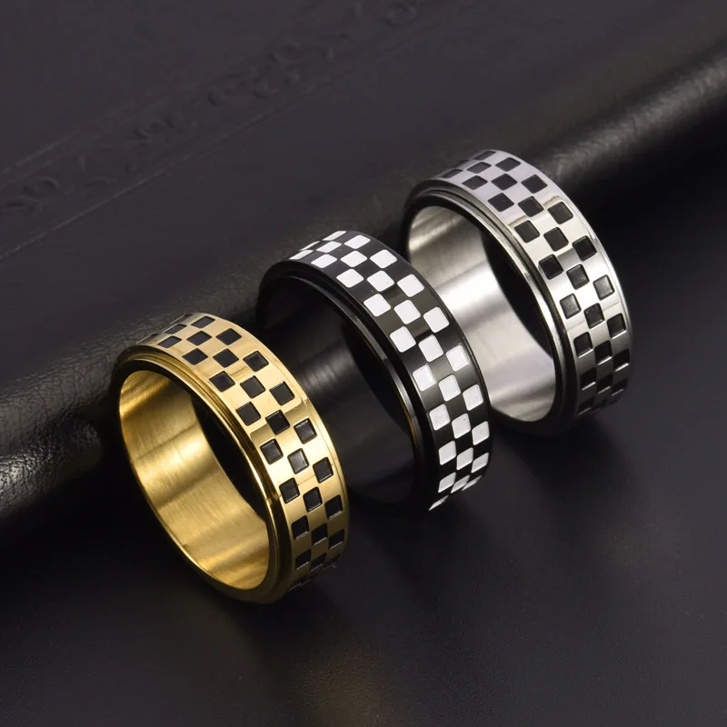 Checkered Gold-Plated Spinner Ring - Stylish Anxiety & Stress Relief Jewelry Gift