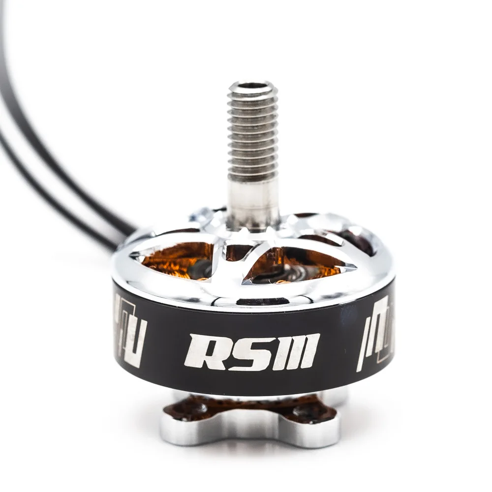 Ensemble de deux moteurs brushless haute performance pour drone FPV, 2306 et 2207, prêts pour le racing.