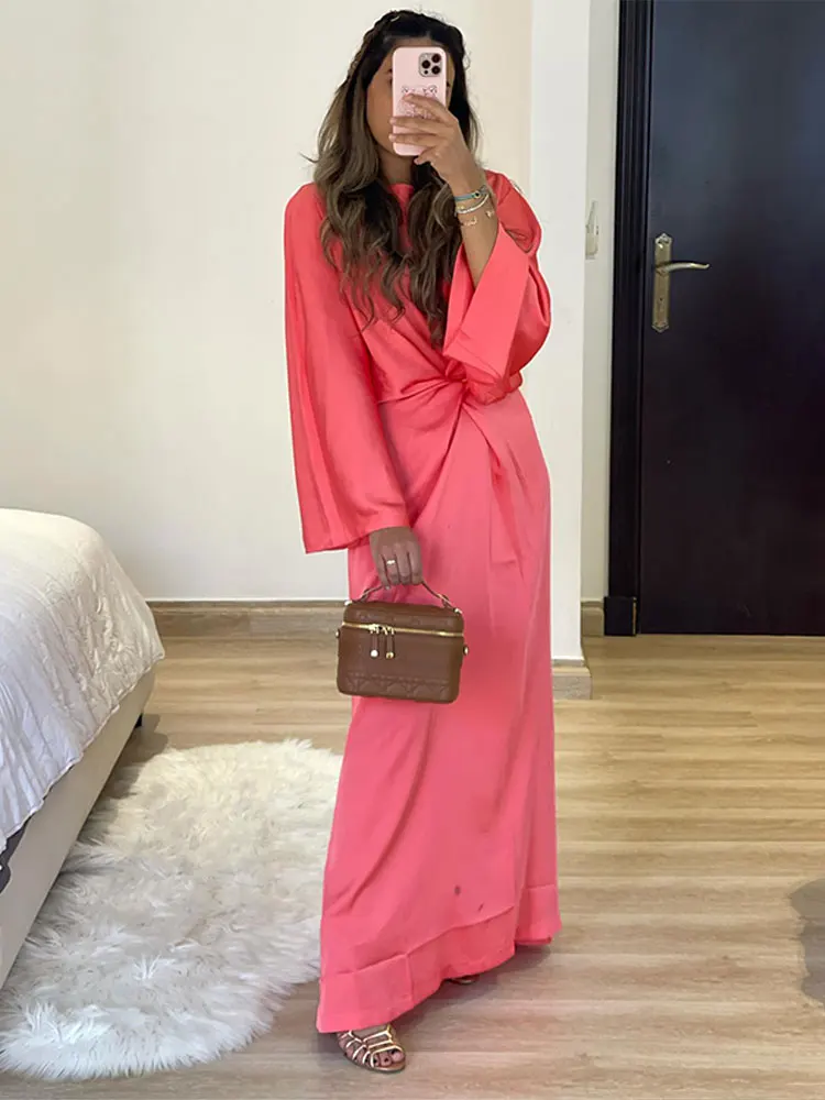 

Solid Satin Batwing Pleated Maxi Dress Women Fashion Long Sleeve O-neck High Waist Vestidos 2024 Lady Casual Loose Robes