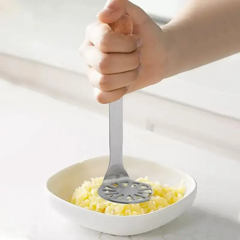 Food Masher Efficient Kitchen Cookware Tool Vegetable and Fruit Masher Kitchen Utensil Suitable for Bananas Eggs Potatoes