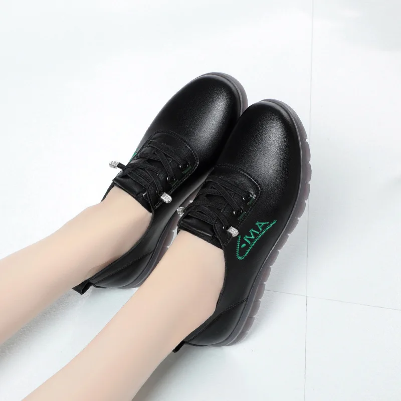 Spring Autumn Anti-slip Soft Bottom Comfort Fashion Women Oxford Single  Shoes Casual Flats Lightweight Soft Leather Sneakers