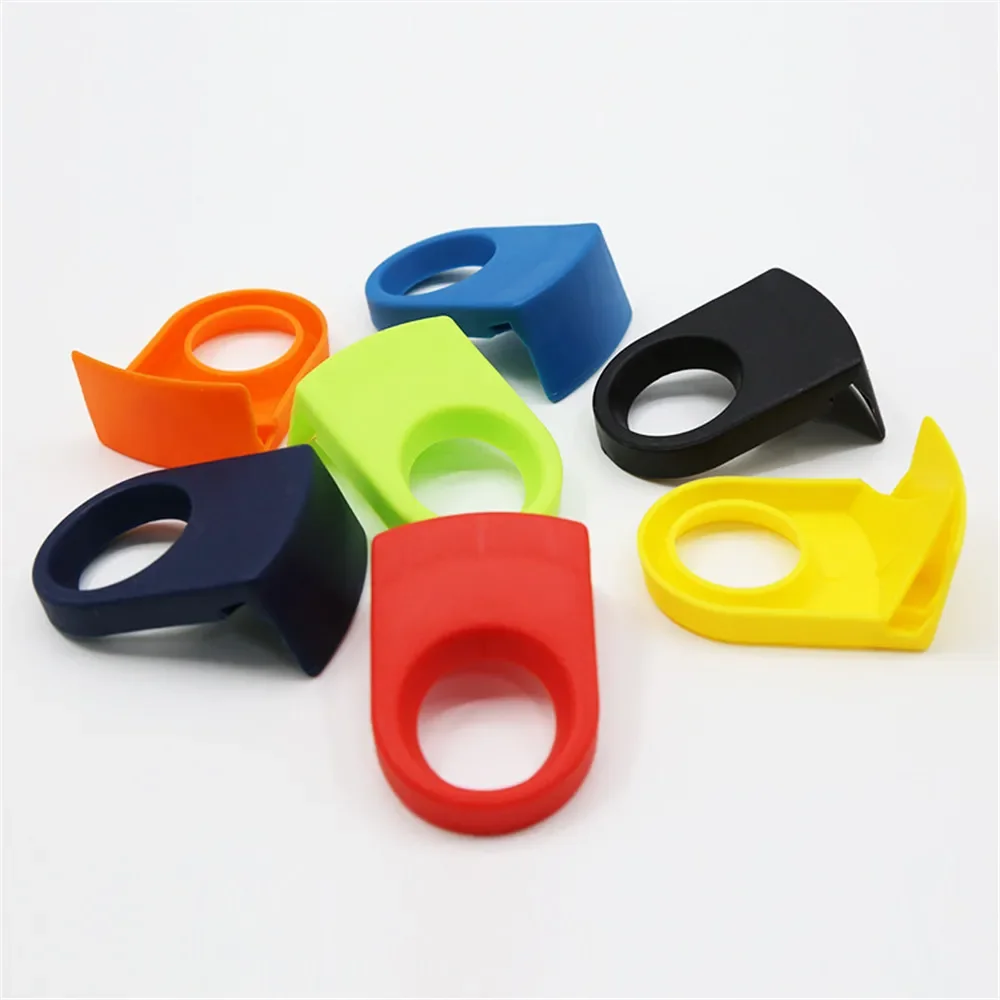 Drinks Bottle Buckle Wine Bottles Rack Holders Glass Cup Beer Cocktail Bottle Holder Drinking Bar Clip Portable 5Pcs drinks bottle holder
