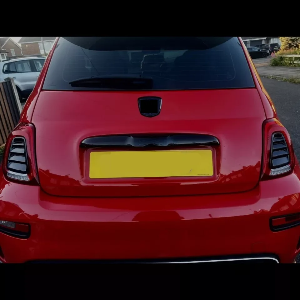 にゃんこ 　FIAT　500C　ウインドリフレクター　未使用品 Amazon | 方向指示灯 にとってフィアット500 500C 500L アバルト