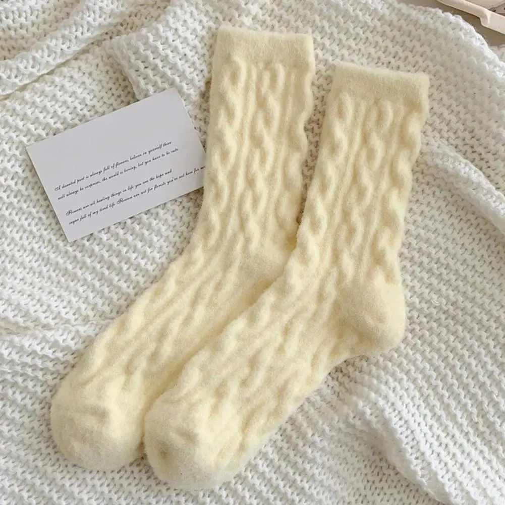 

Winter Socks Cozy Knitted Women's Mid-tube Socks with Plush Warmth Anti-slip Elastic for Casual Comfort Sweat Absorption Solid
