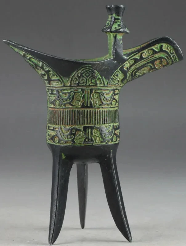 

Oriental Bronze Chinese Old Exorcism Handwork Embossment Wine Cup