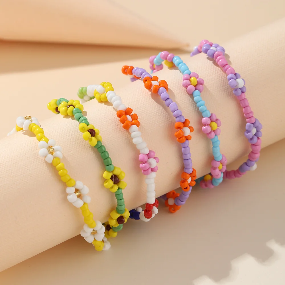 Bracelet Jewelry Korean Daisy Flower Bracelet for Women Girls Beaded Handmade Elastic Wristband