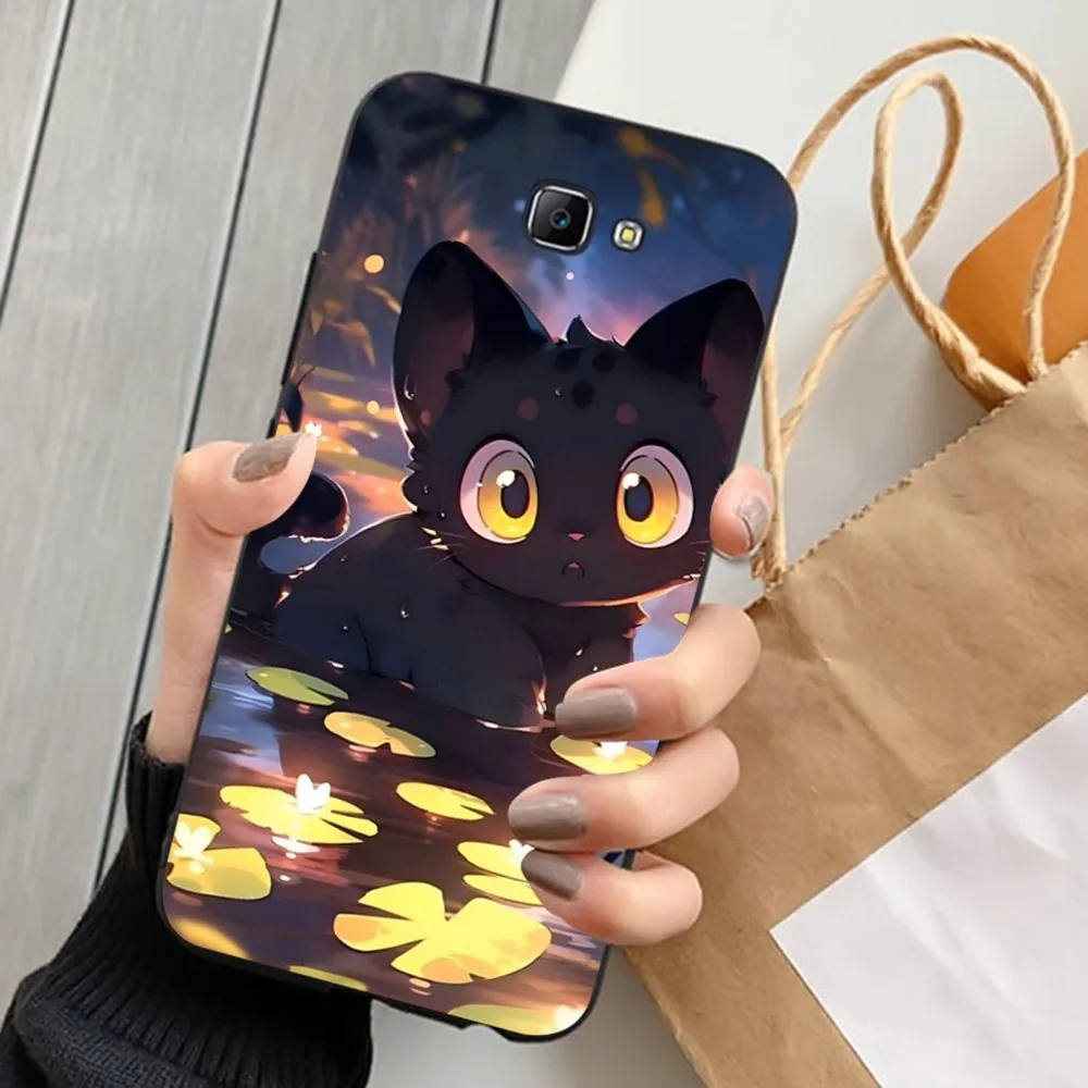 Adorable Kitten Design Phone Case