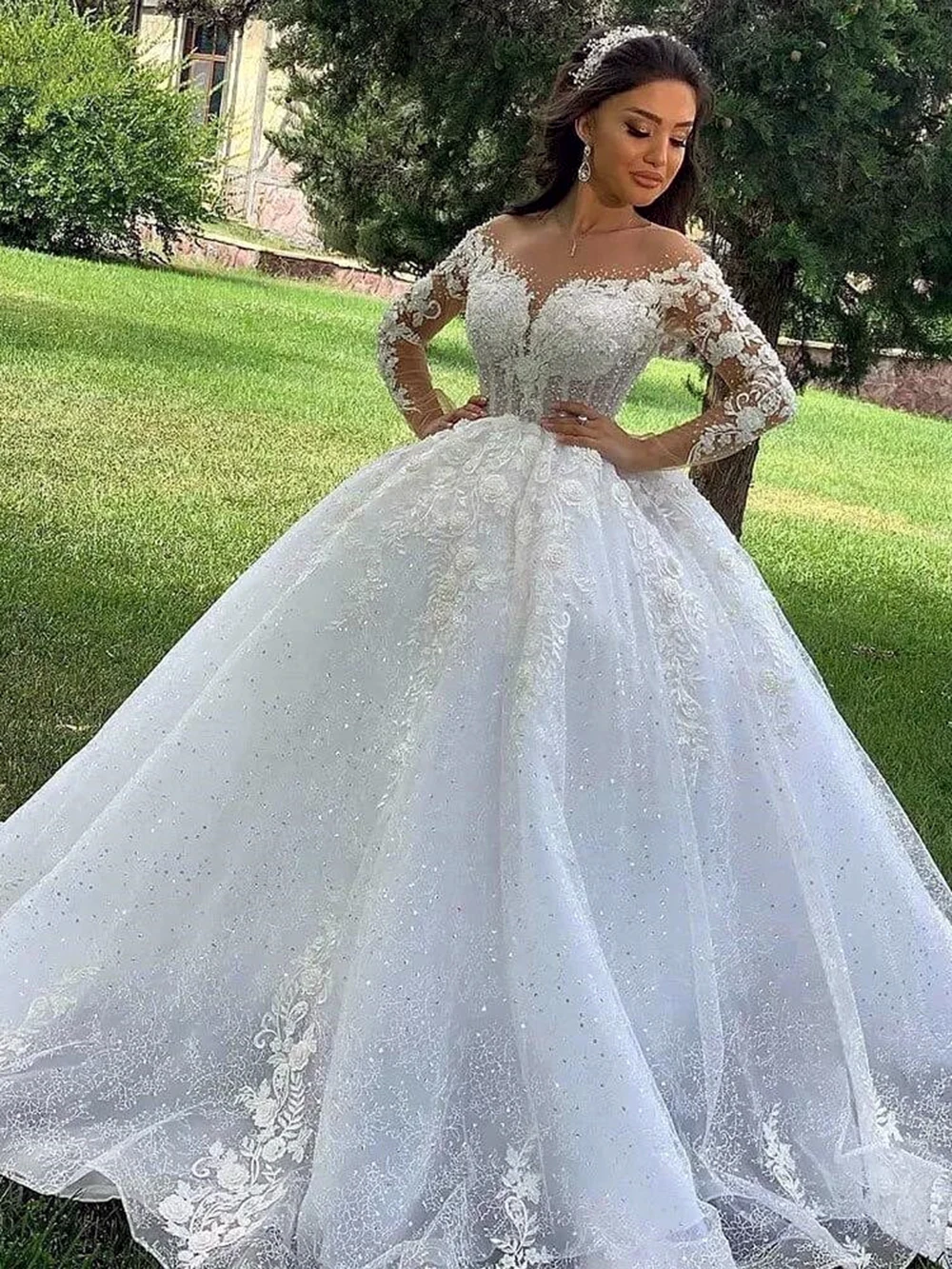 Vintage O Neck Princess Wedding Dresses 2023 Lace Appliqus Long Sleeves