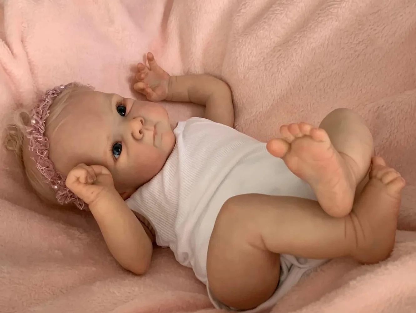 18 Pollici Neonato Reborn Baby Doll Bettie Soft Touch Cuddly Realistica Baby Doll Strati Multipli Pittura 3D Skin Con Vene Visibili