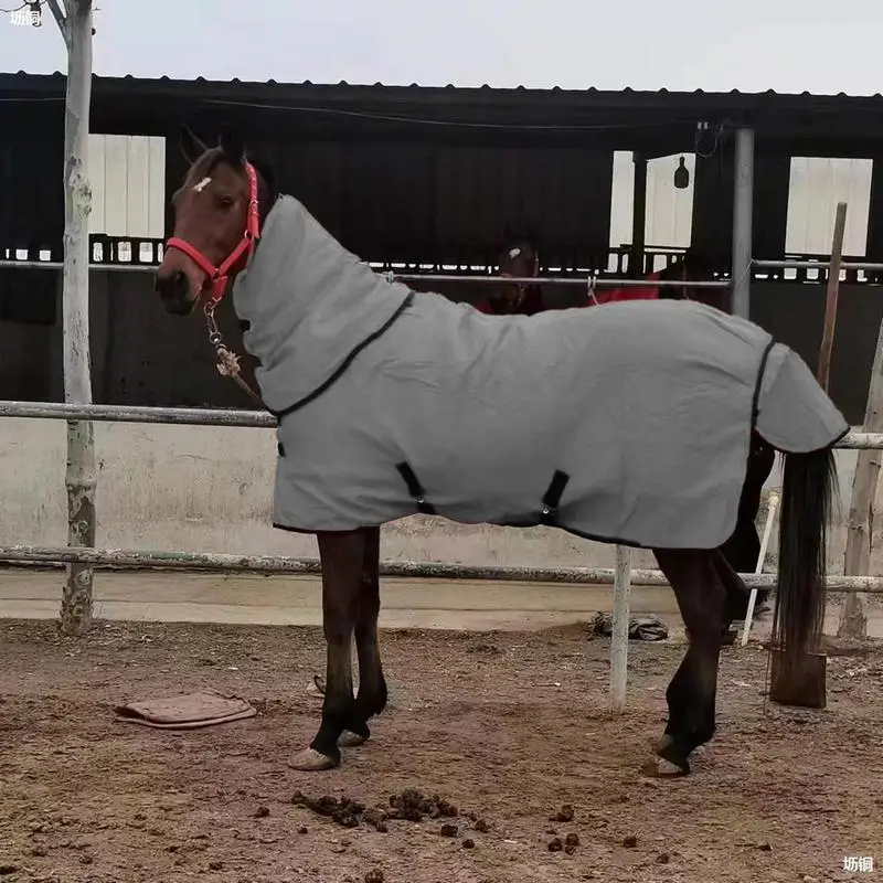 Waterproof Horse Blanket Warm Waterproof Horse Sheet Winter Horse Sheet Turnout Horse Protection With Neck Cover Cotton Filling 2
