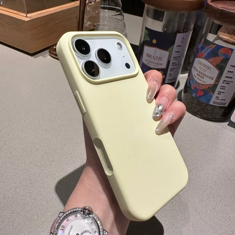 Magnetic Liquid Silicone Phone Case with Built‑in MagSafe and Microfiber Lining
