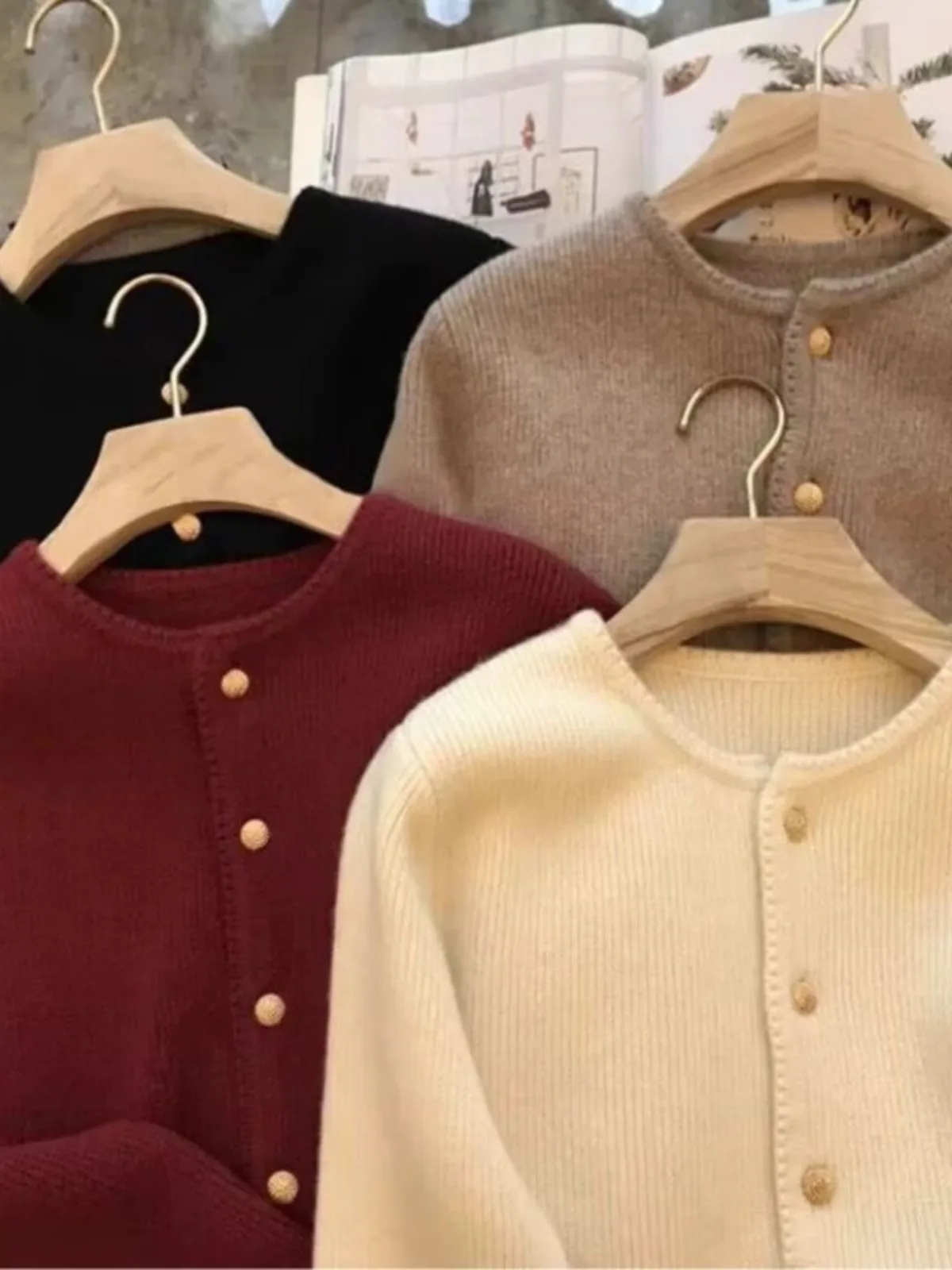 2024 Crew neck 100 pure cashmere cardigan small fragrant coat women's spring and autumn loose wool knit sweater 3