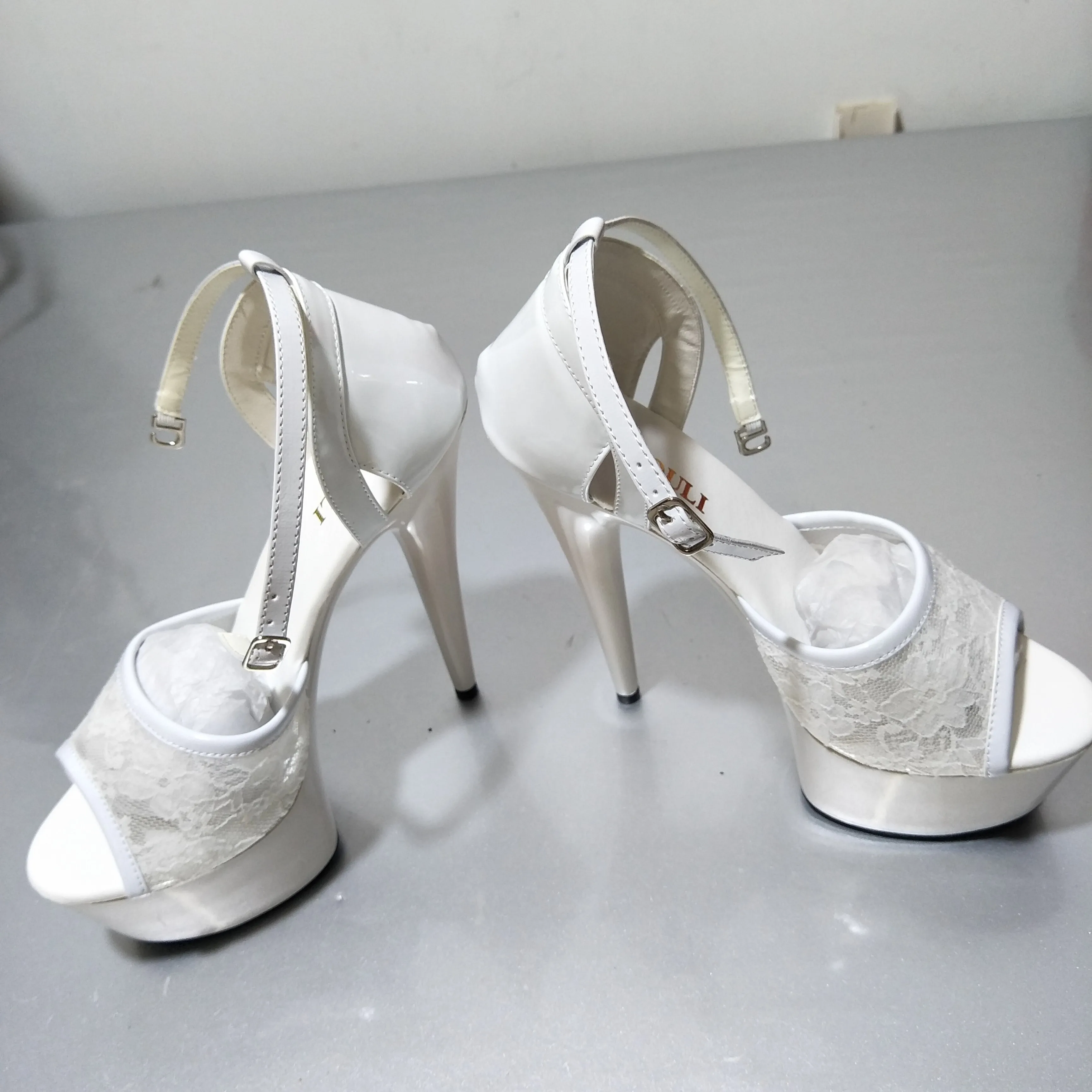 White wedding bride shoes Package with stage dress shoes fine 15 cm super high heels with waterproof dance shoes