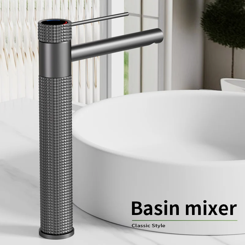 สีดําก๊อกน้ําอ่างล้างหน้าห้องน้ําอ่างล้างหน้าน้ําแตะร้อนเย็นอ่างล้างหน้าแตะห้องน้ําก๊อกน้ําแตะแปรงทองก๊อกน้ํา 1