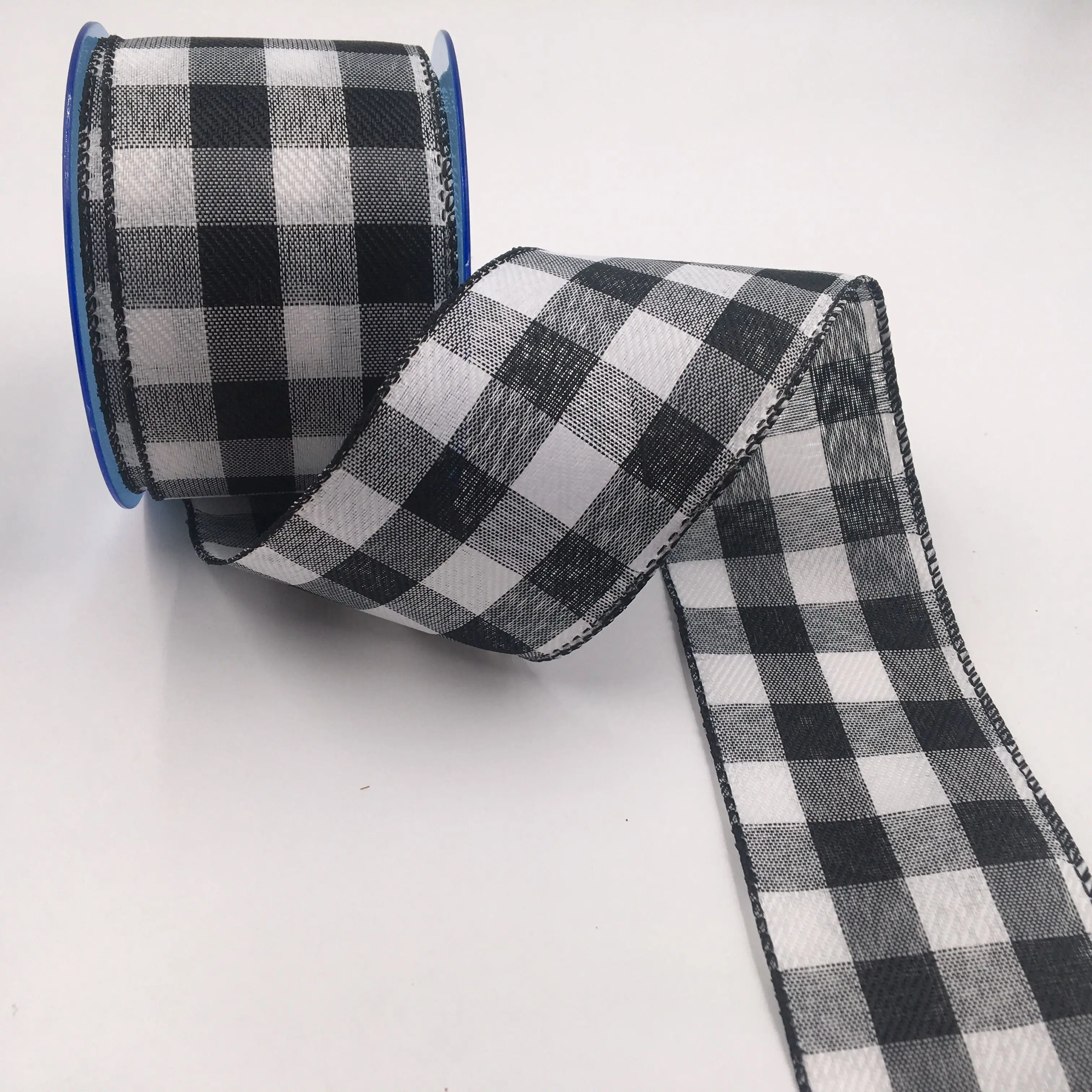 WhiteandBlackWiredEdgePlaidRibbonBuffaloCheckedCambridgeWired