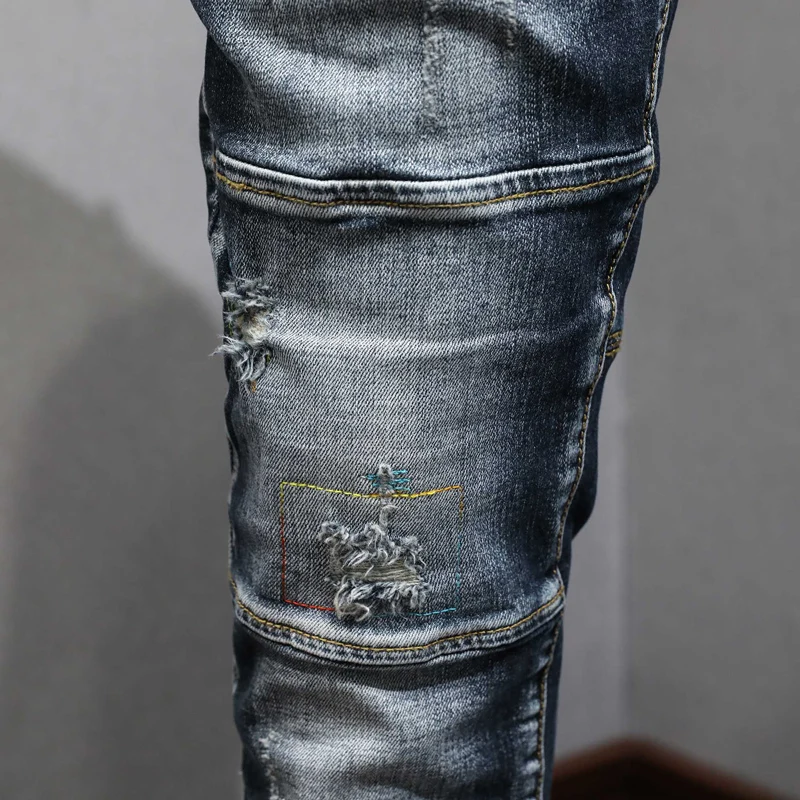 Рисунок 5 - Джинсы мужские Стрейчевые в стиле ретро