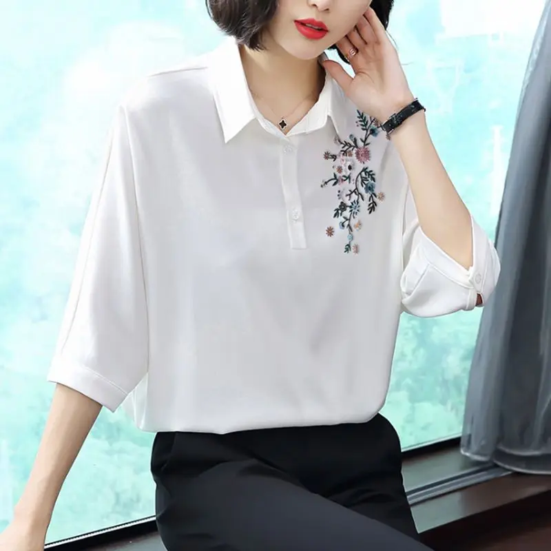 Flower Embroidered Chic White Simple Commute Top Blouse Women Summer Fashion Casual Loose Half Sleeve Shirts Female Clothing2023