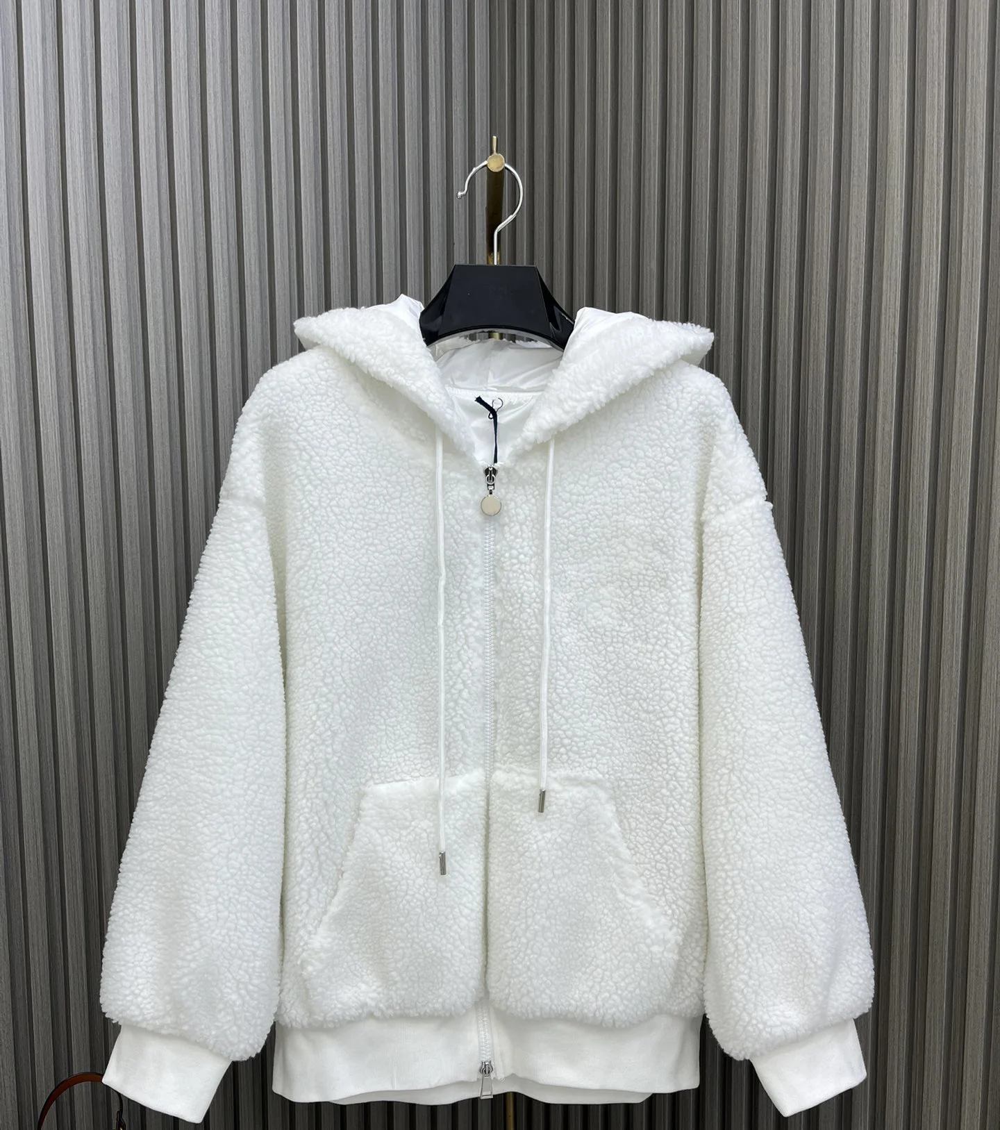 

2023Lamb wool coat autumn and winter must-have stylish single item hoodie version of super foreign style9.21