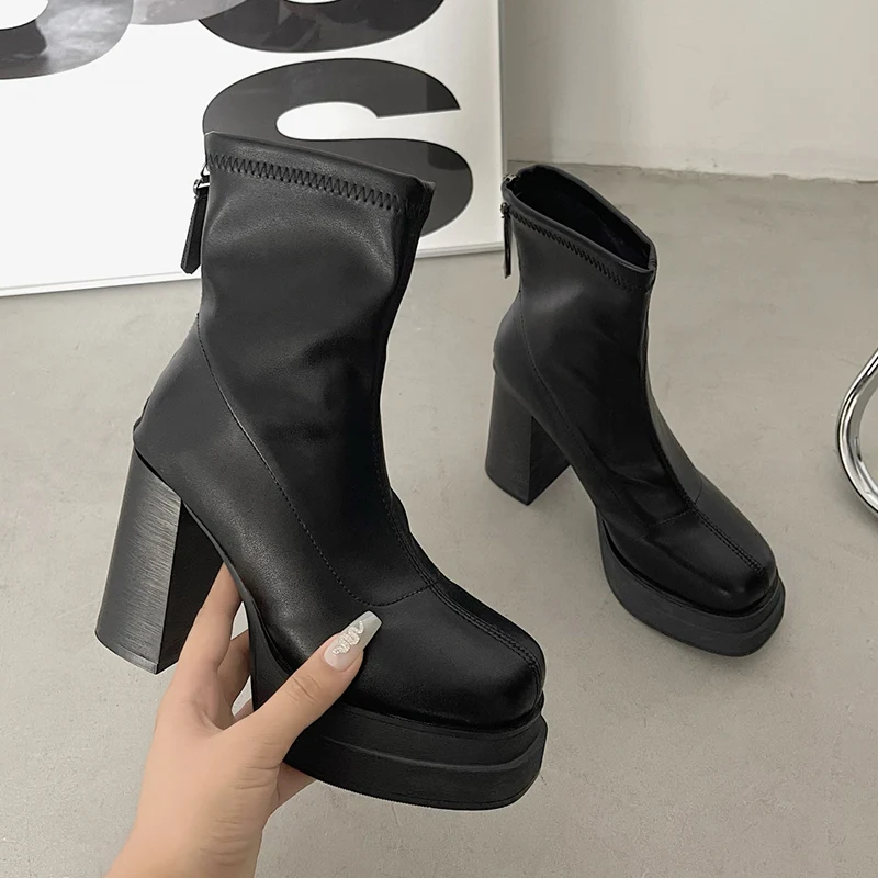 

Chunky High Heels Ankle Boots Women 2023 Back Zipper Patent Leather Boots Woman Light Fashion Designer Black Platform Booties