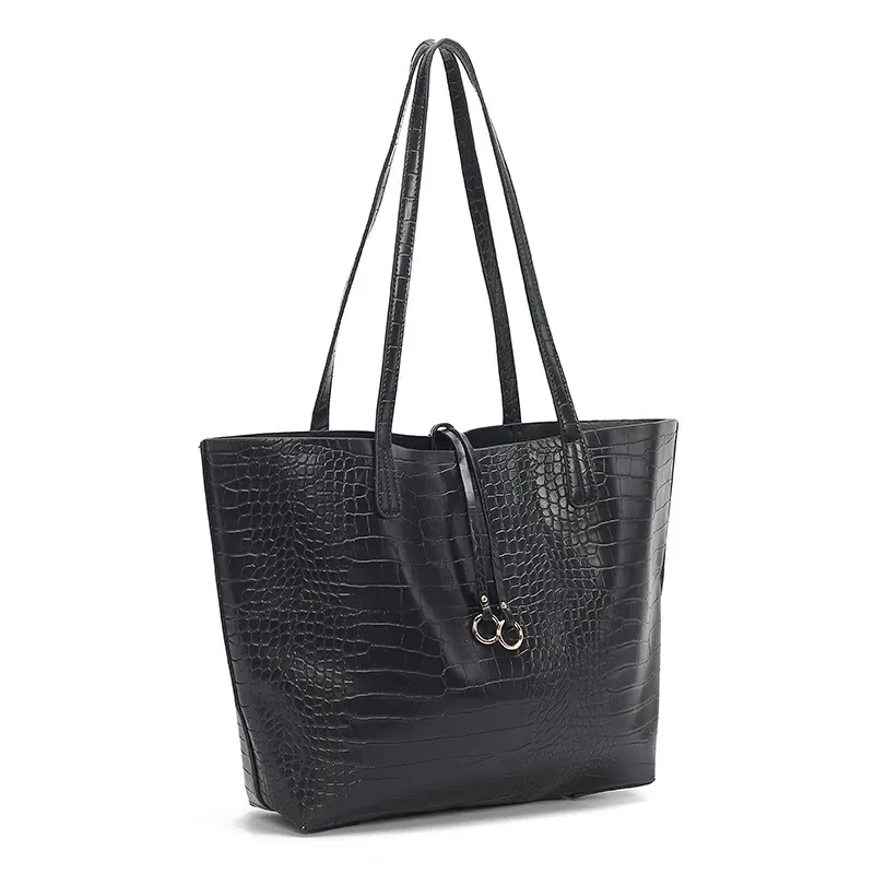 Fashionable Large Capacity Women's Tote Bag Commuting Class Versatile Bag Soft Polyester Lining Zipper Closure Casual Style