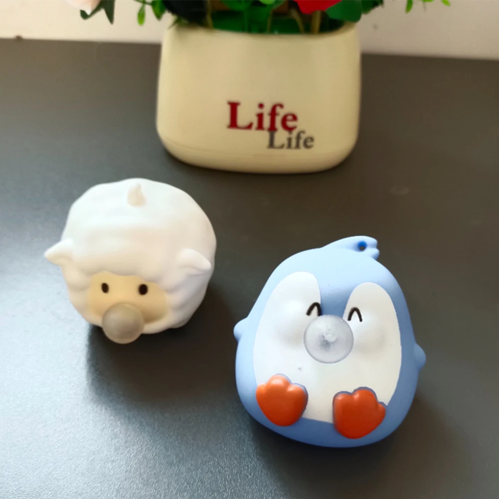 Cartoon Figure Bubble Blowing Decompression Toy for Children Pet Puffs Bubbles Pinch Artifact Soft Toys for Stress Relief - Bilde 3
