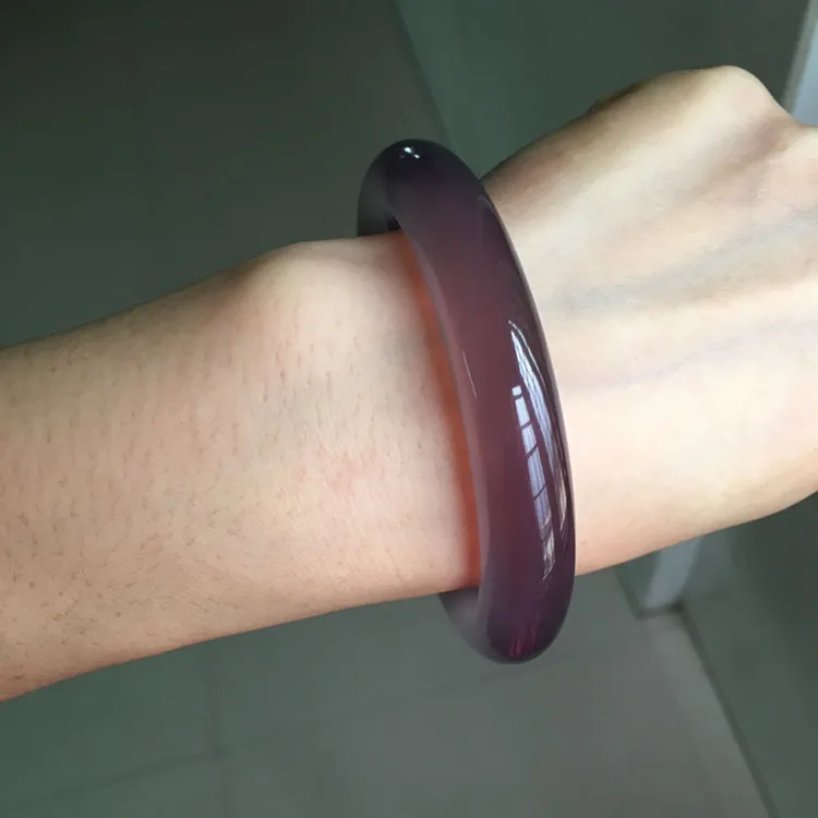 Natural Imperial Purple Agate Chalcedony Bracelet Women's Simple and Exquisite Bracelet Jewelry Gifts.